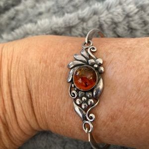 Vintage sterling silver bangle bracelet with cabochon amber, stamped 925 Boma